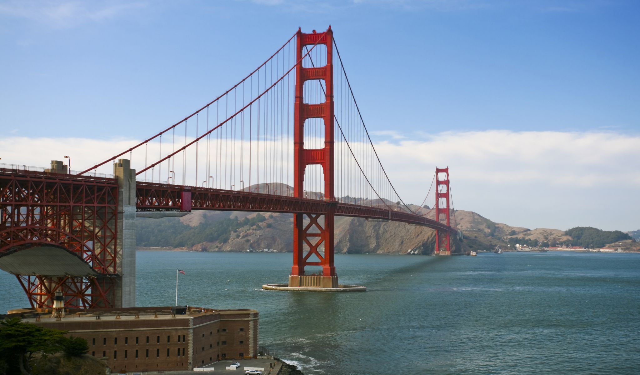 le Golden Gate Bridge, pont suspendu dans la baie de San Francisco, en Californie, États-Unis