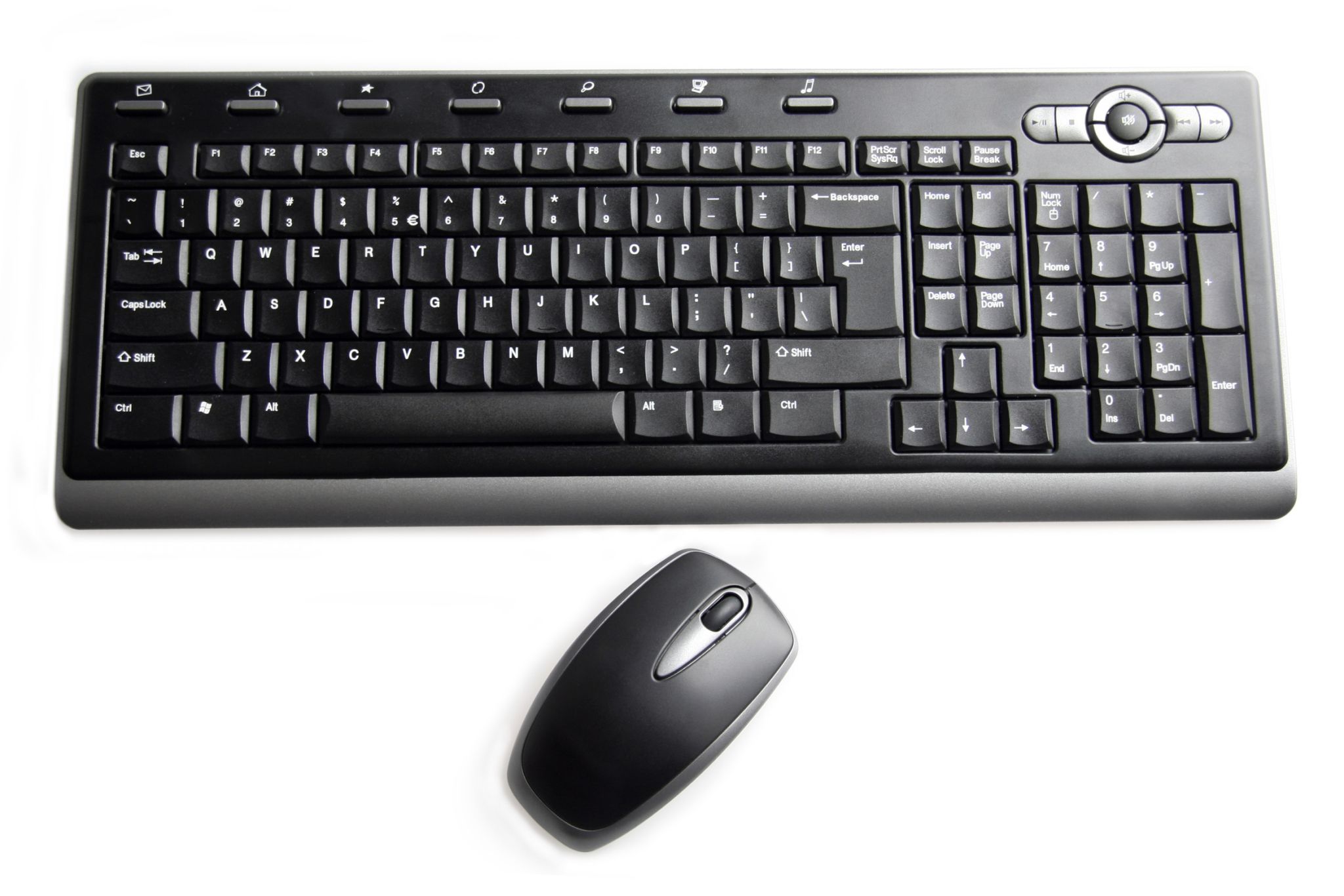 un clavier et une souris d’ordinateur